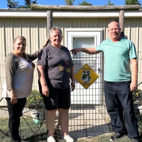 Michelle L., Cheryl and Frank Mineo Jr.