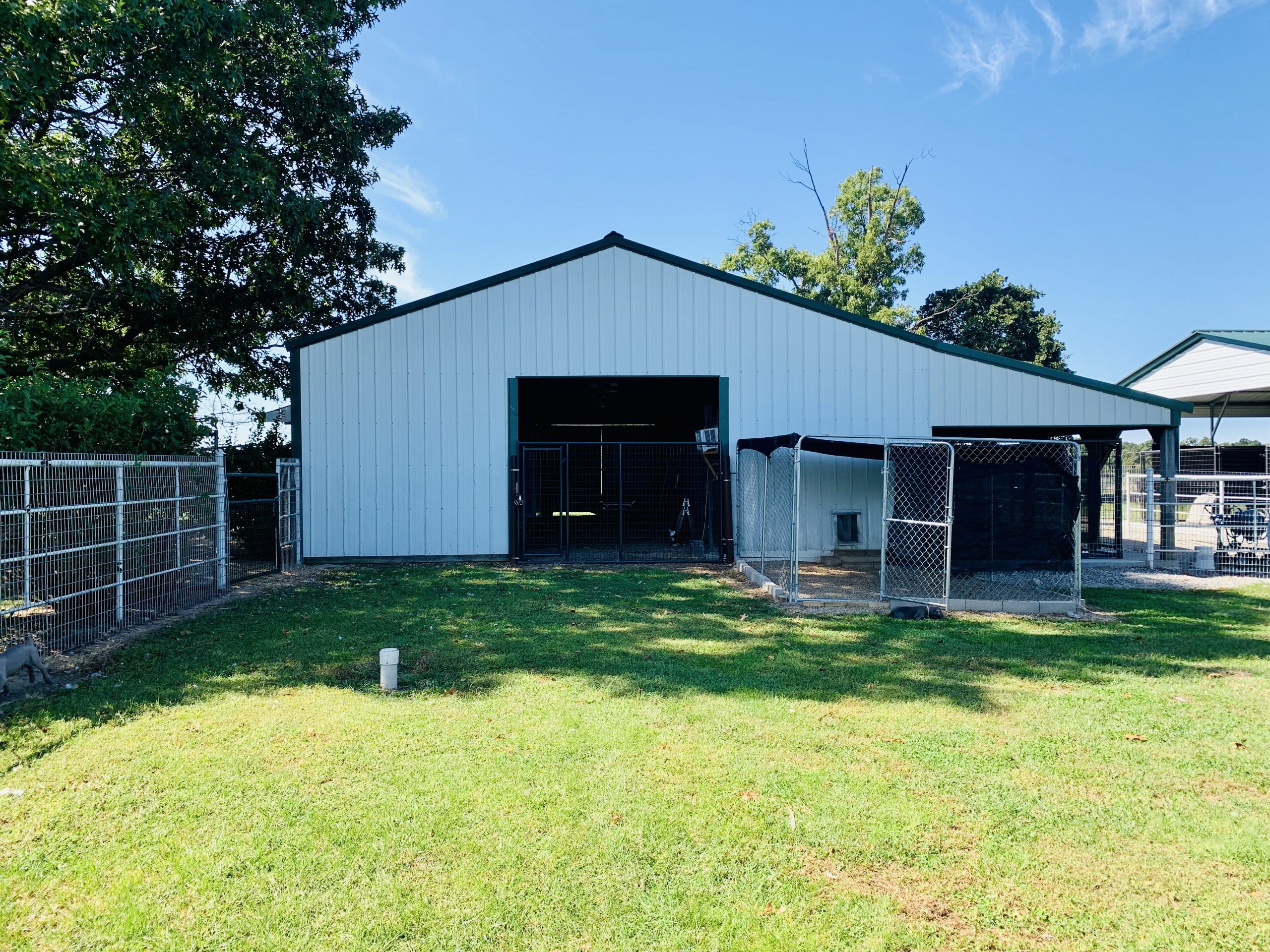 View of Cindy\'s kennel